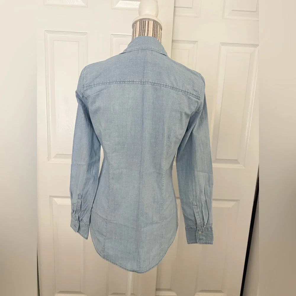 J.Crew Chambray Shirt XS Light Wash Button Down Cotton Denim Top - Picture 4 of 10